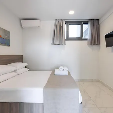 Appart hôtel Sani Gulf 1 *